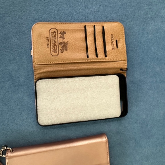 2 /I phone 11 pro , wallet phone cases - Picture 6 of 7